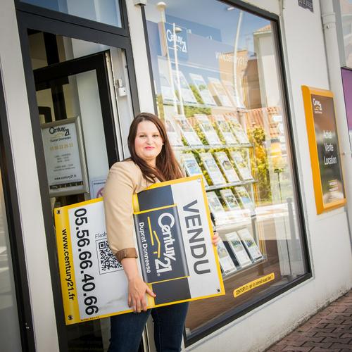 emmanuelle piret century21 la teste agence gestion immobilière conseiller vente estimation