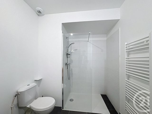 Appartement F2 à louer - 2 pièces - 46.6 m2 - BIGANOS - 33 - AQUITAINE - Century 21 Duprat & Associés