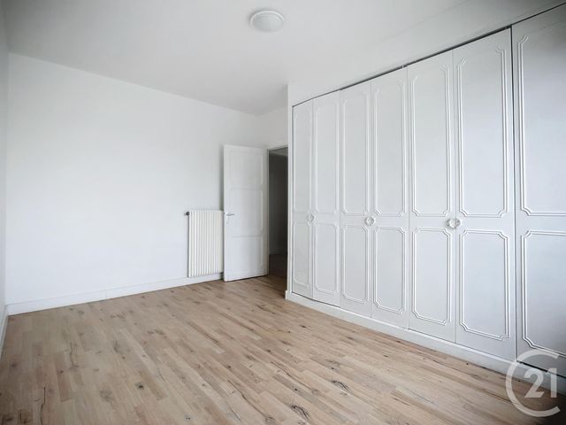 Appartement T5 à louer - 5 pièces - 162.01 m2 - BIGANOS - 33 - AQUITAINE - Century 21 Duprat & Associés