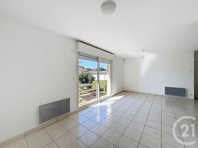 maison à louer - 4 pièces - 90.0 m2 - GUJAN MESTRAS - 33 - AQUITAINE - Century 21 Duprat & Associés