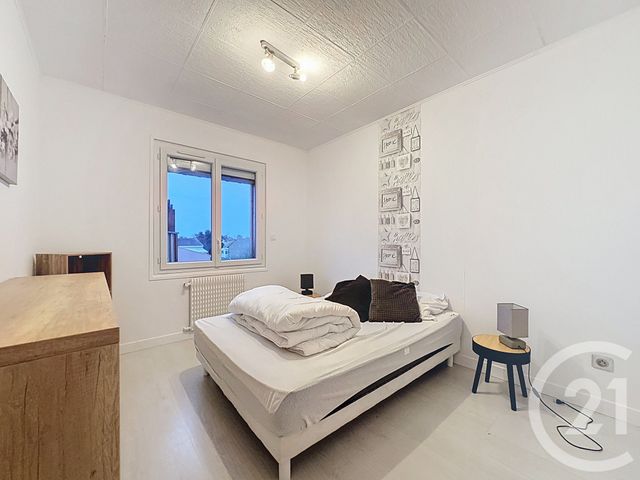 Appartement F4 à louer - 4 pièces - 63.41 m2 - GUJAN MESTRAS - 33 - AQUITAINE - Century 21 Duprat & Associés