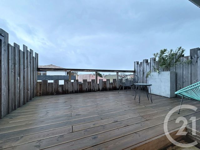 Appartement F4 à louer - 4 pièces - 63.41 m2 - GUJAN MESTRAS - 33 - AQUITAINE - Century 21 Duprat & Associés