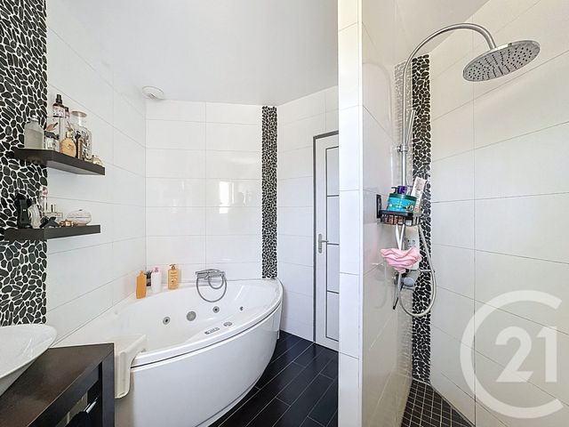 maison à louer - 5 pièces - 140.0 m2 - MIOS - 33 - AQUITAINE - Century 21 Duprat & Associés