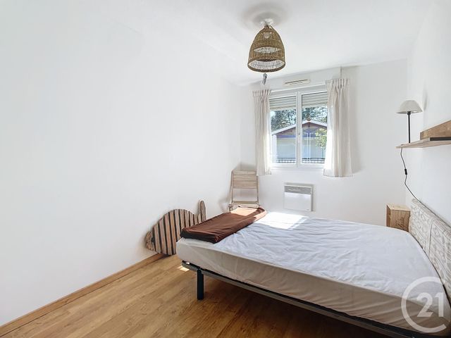 Appartement F4 à louer - 4 pièces - 68.63 m2 - GUJAN MESTRAS - 33 - AQUITAINE - Century 21 Duprat & Associés