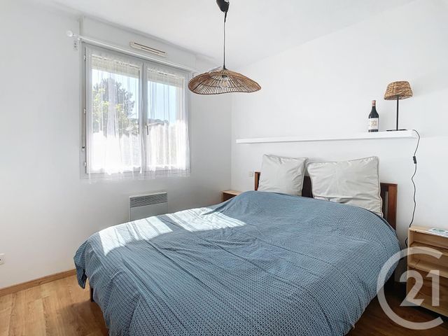 Appartement F4 à louer - 4 pièces - 68.63 m2 - GUJAN MESTRAS - 33 - AQUITAINE - Century 21 Duprat & Associés