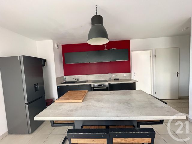 Appartement F3 à louer - 3 pièces - 61.38 m2 - LORMONT - 33 - AQUITAINE - Century 21 Duprat & Associés