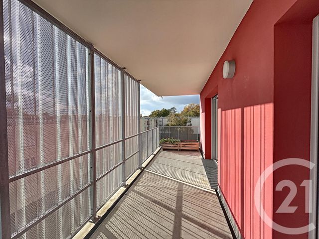 Appartement F3 à louer - 3 pièces - 61.38 m2 - LORMONT - 33 - AQUITAINE - Century 21 Duprat & Associés