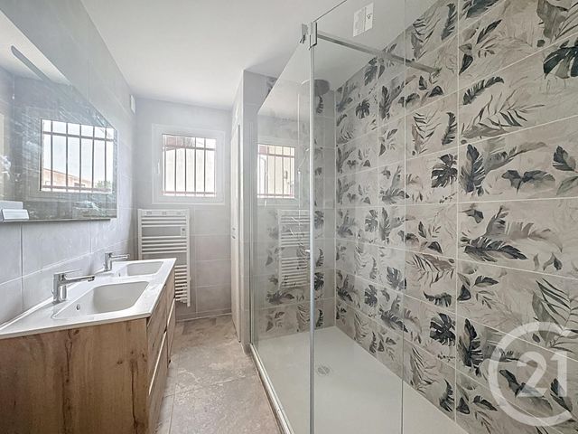 maison à louer - 5 pièces - 114.98 m2 - GUJAN MESTRAS - 33 - AQUITAINE - Century 21 Duprat & Associés