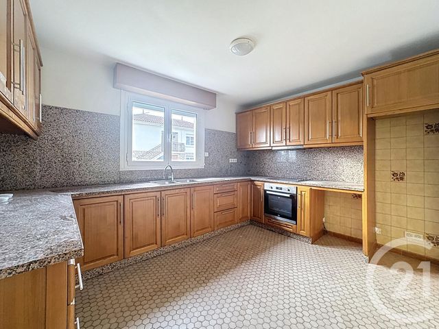 maison à louer - 5 pièces - 114.98 m2 - GUJAN MESTRAS - 33 - AQUITAINE - Century 21 Duprat & Associés