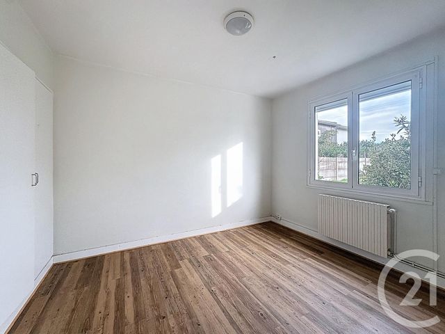 maison à louer - 5 pièces - 114.98 m2 - GUJAN MESTRAS - 33 - AQUITAINE - Century 21 Duprat & Associés