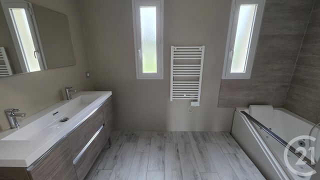 maison à louer - 5 pièces - 115.29 m2 - LAPOUYADE - 33 - AQUITAINE - Century 21 Duprat & Associés