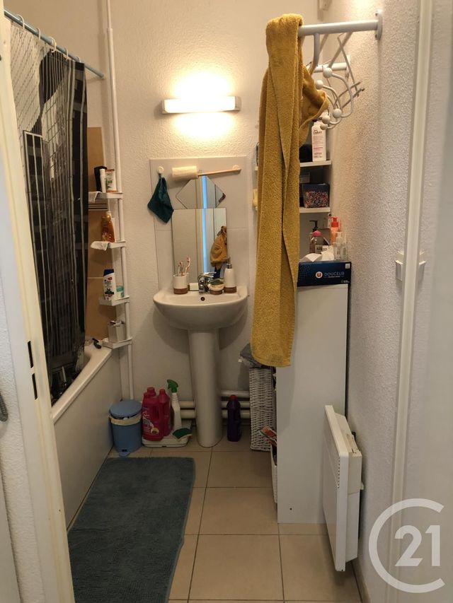Appartement F2 à louer - 2 pièces - 42.96 m2 - BELIN BELIET - 33 - AQUITAINE - Century 21 Duprat & Associés