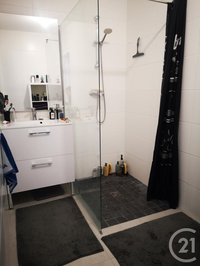 Appartement F3 à louer - 3 pièces - 75.69 m2 - BIGANOS - 33 - AQUITAINE - Century 21 Duprat & Associés