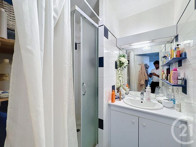 Appartement F2 à louer - 2 pièces - 33.74 m2 - ARCACHON - 33 - AQUITAINE - Century 21 Duprat & Associés