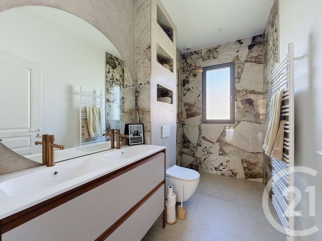 maison à vendre - 5 pièces - 159.66 m2 - GUJAN MESTRAS - 33 - AQUITAINE - Century 21 Duprat & Associés