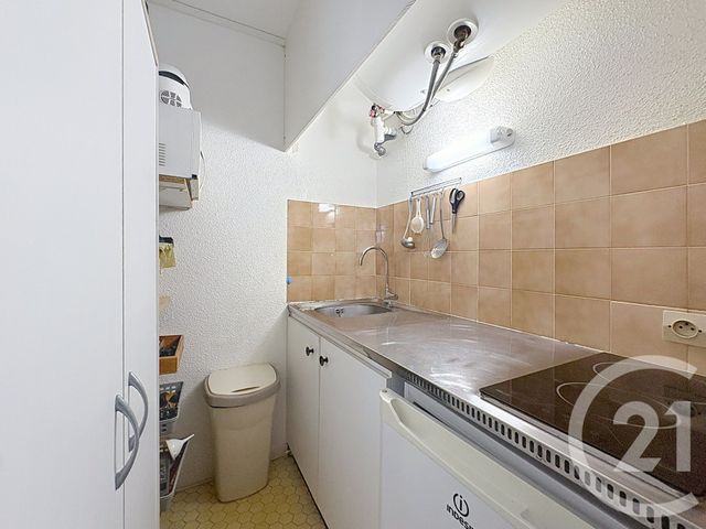 Appartement F2 à louer - 2 pièces - 32.32 m2 - ARCACHON - 33 - AQUITAINE - Century 21 Duprat & Associés