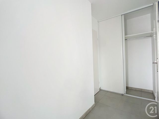Appartement F2 à louer - 2 pièces - 45.8 m2 - GUJAN MESTRAS - 33 - AQUITAINE - Century 21 Duprat & Associés