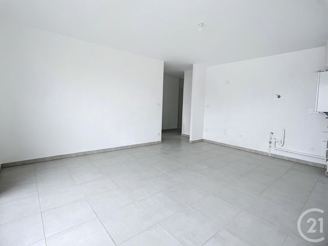 Appartement F2 à louer - 2 pièces - 45.8 m2 - GUJAN MESTRAS - 33 - AQUITAINE - Century 21 Duprat & Associés