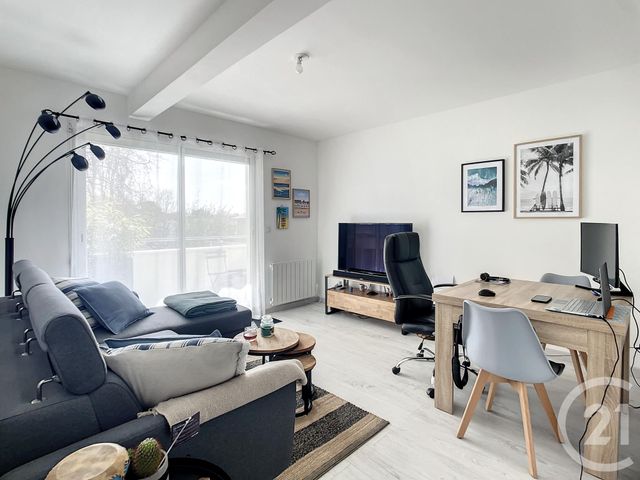 Appartement F2 à louer - 2 pièces - 42.72 m2 - GUJAN MESTRAS - 33 - AQUITAINE - Century 21 Duprat & Associés