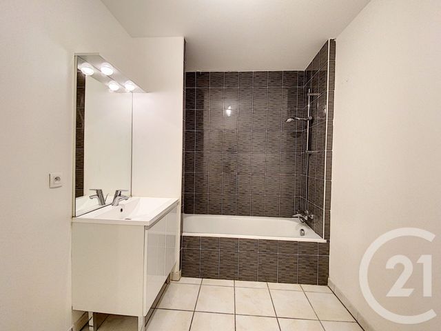 Appartement T3 à vendre - 3 pièces - 66.85 m2 - LA TESTE DE BUCH - 33 - AQUITAINE - Century 21 Duprat & Associés