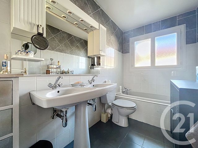 maison à vendre - 5 pièces - 110.59 m2 - LA TESTE DE BUCH - 33 - AQUITAINE - Century 21 Duprat & Associés