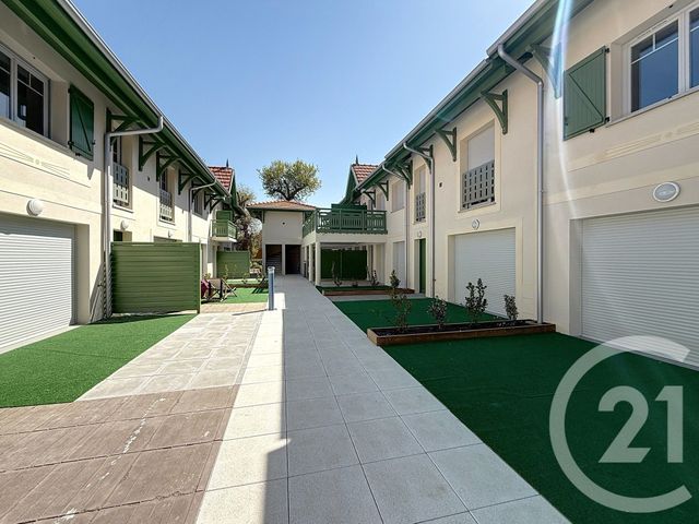 Appartement T3 à vendre - 3 pièces - 73.97 m2 - ARCACHON - 33 - AQUITAINE - Century 21 Duprat & Associés