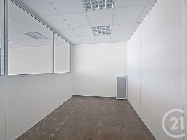 Afficher la photo en grand Appartement Local à louer - 5 pièces - 92.0 m2 - LA TESTE DE BUCH - 33 - AQUITAINE - Century 21 Duprat & Associés