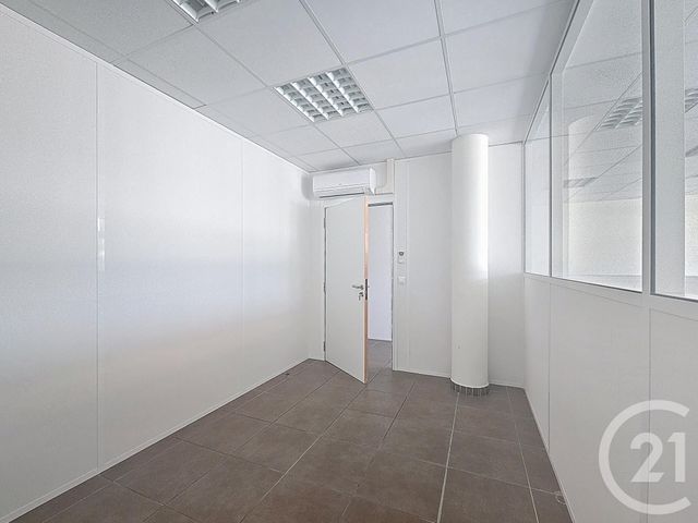 Afficher la photo en grand Appartement Local à louer - 5 pièces - 92.0 m2 - LA TESTE DE BUCH - 33 - AQUITAINE - Century 21 Duprat & Associés