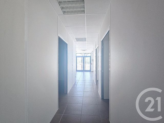 Afficher la photo en grand Appartement Local à louer - 5 pièces - 92.0 m2 - LA TESTE DE BUCH - 33 - AQUITAINE - Century 21 Duprat & Associés