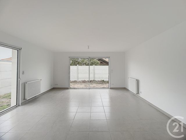 maison à louer - 4 pièces - 99.96 m2 - GUJAN MESTRAS - 33 - AQUITAINE - Century 21 Duprat & Associés