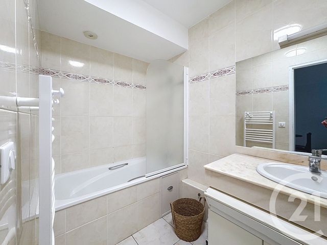 Appartement T2 à louer - 2 pièces - 44.0 m2 - ARCACHON - 33 - AQUITAINE - Century 21 Duprat & Associés