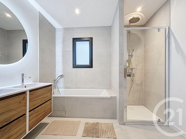 maison à vendre - 5 pièces - 139.52 m2 - GUJAN MESTRAS - 33 - AQUITAINE - Century 21 Duprat & Associés